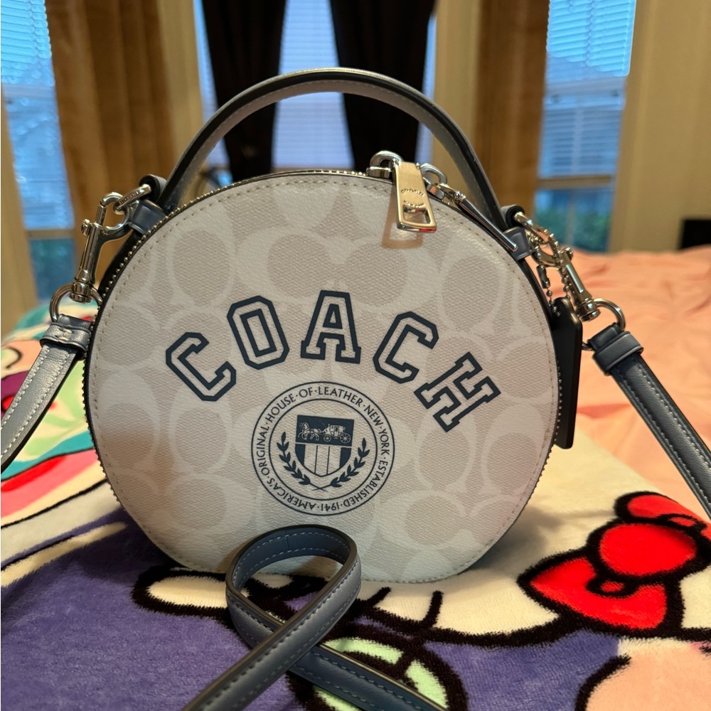 Coach crossbody purse New used